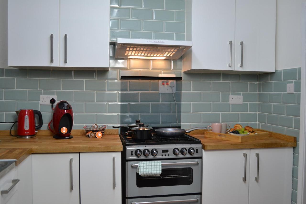 Epicsa - Corporate & Family Stay In 3 Bedroom House With Garden, Free Parking Cambridge Zewnętrze zdjęcie